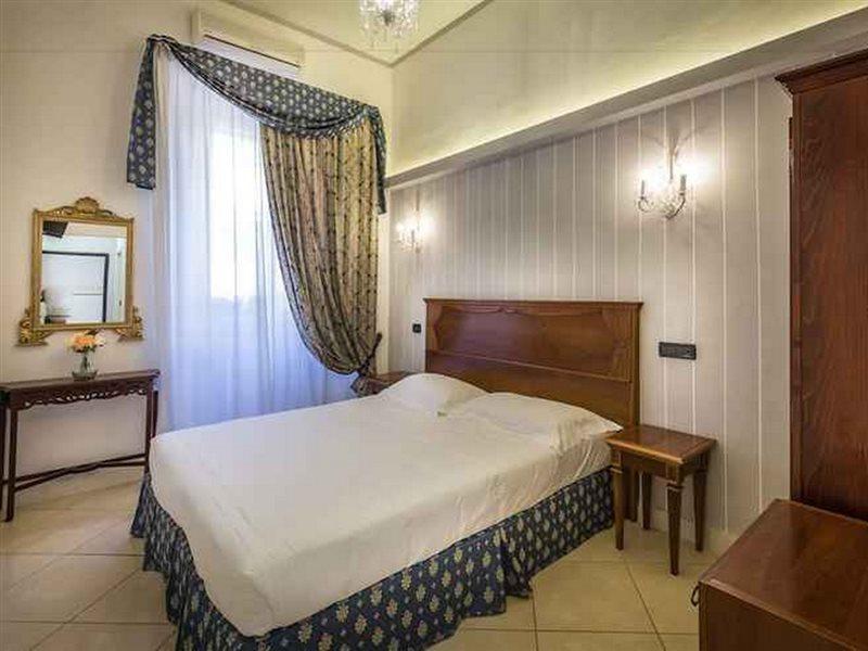 ḥọṭẹḷ ṿẹṇẹṭọ !! Centro Storico Di ƒirenze !!! Con Access Ztl 3*