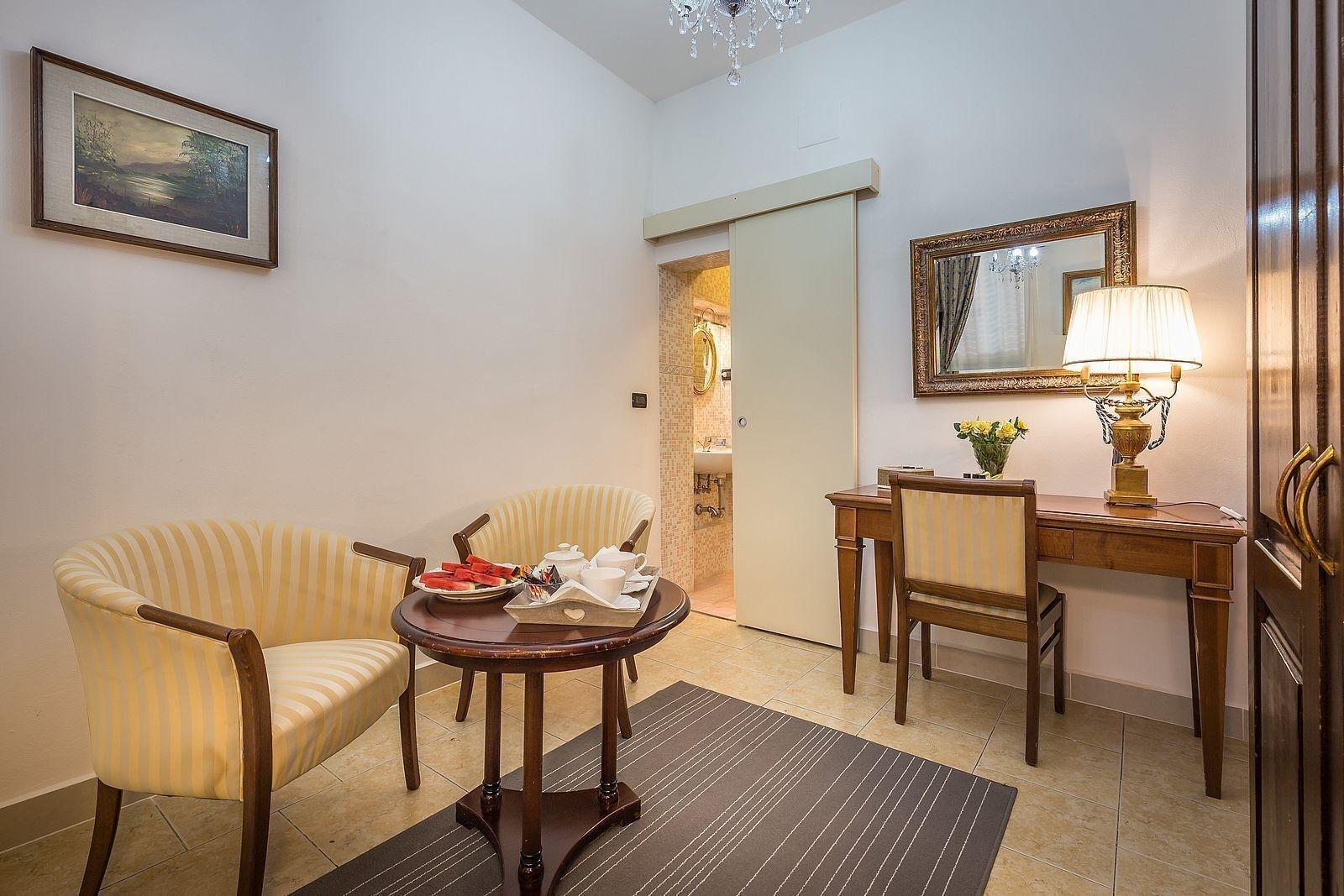 ḥọṭẹḷ ṿẹṇẹṭọ !! Centro Storico Di ƒirenze !!! Con Access Ztl Hotel