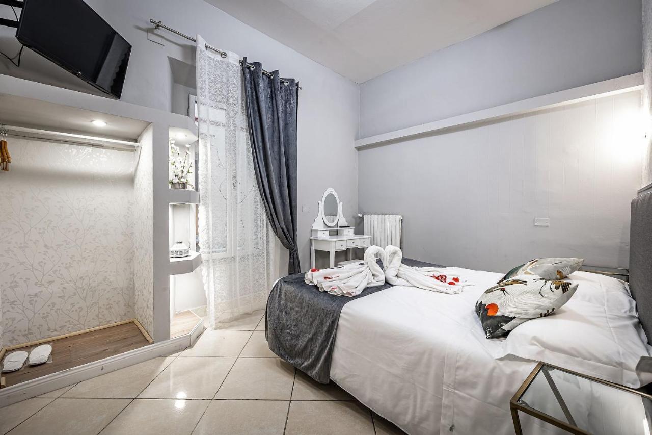 ḥọṭẹḷ ṿẹṇẹṭọ !! Centro Storico Di ƒirenze !!! Con Access Ztl Hotel