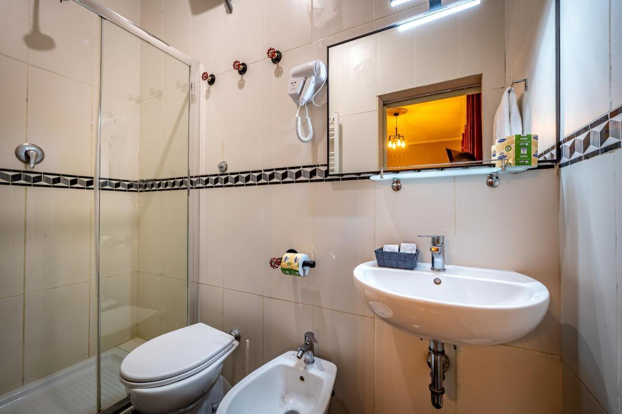 ḥọṭẹḷ ṿẹṇẹṭọ !! Centro Storico Di ƒirenze !!! Con Access Ztl Hotel 3*